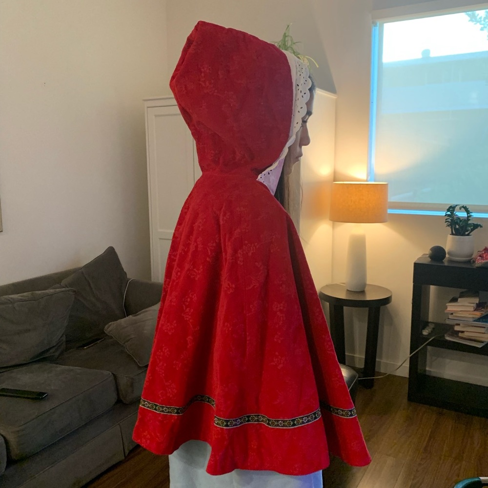 Little Red Riding Hood Cape - Halloween Costume